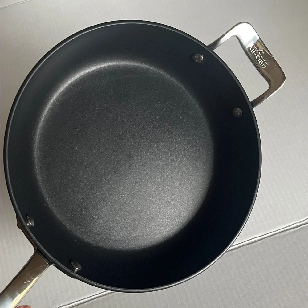 All-Clad Essential 10.5” Nonstick Skillet